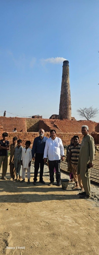Brick kiln field outreach and worker fellowship in Punjab